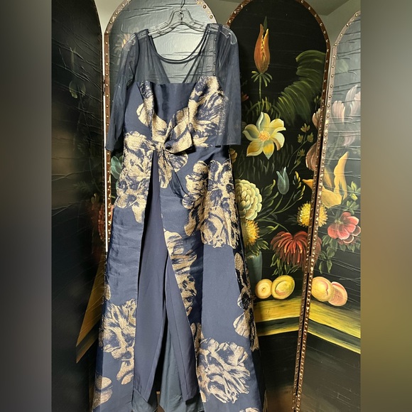 Kay Unger New York Floral Jacquard Jumpsuit, sz 14 - Picture 6 of 17